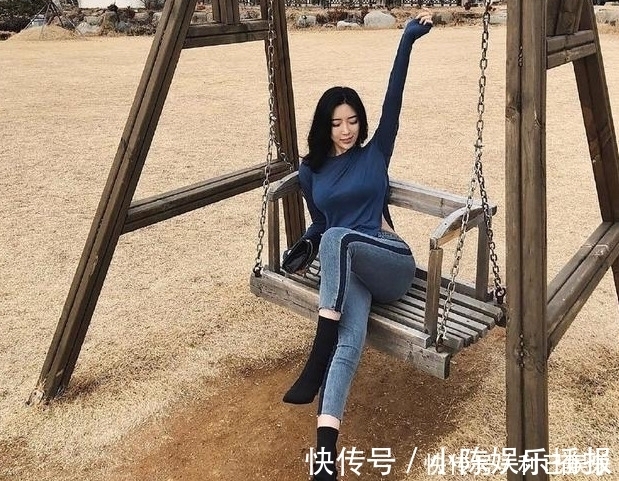 气质|时尚穿搭:紧身牛仔裤优雅的穿搭衬托时尚感,展现高雅淑女范!