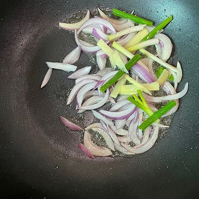 孜然爆炒鱿鱼|香辣孜然爆炒鱿鱼