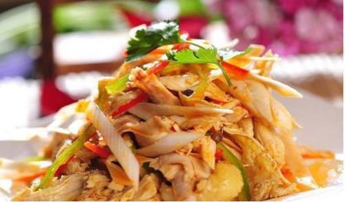 美食优选:凉拌海木耳,冬笋烧蘑菇,椒麻鸡,自制豆腐脑的做法