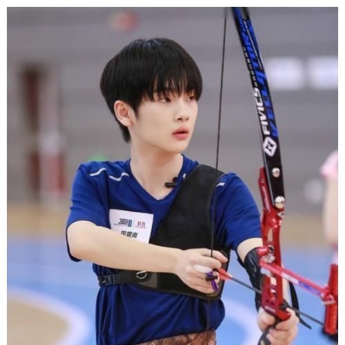 “剛出道，就當導師”的明星，最小的僅20歲，最大的才26歲！