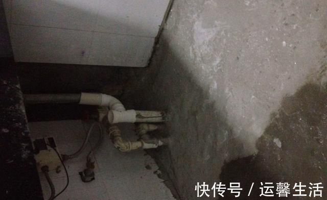 做多|卫生间做防水记得多装一根管子,防水层坏了也没事,师傅直夸内行