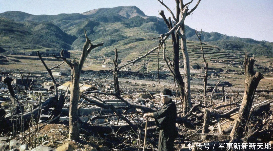 跳进|原子弹爆炸时,跳进水里可以躲过一劫吗?日本当年幸存者说出实情