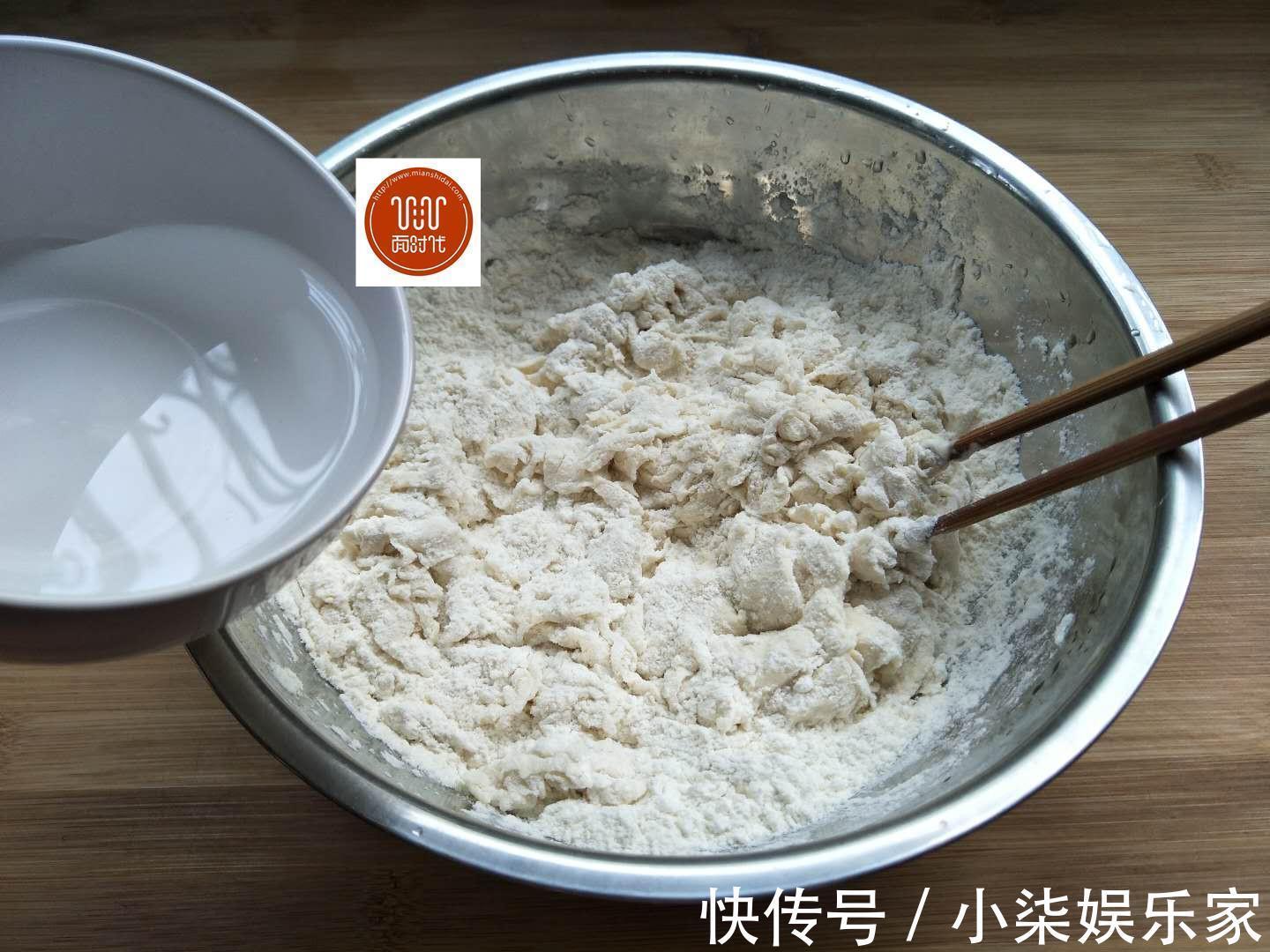 豆沙团|馒头这样做，好吃看的见，我蒸两锅都不够，孩子连吃5个，服了！