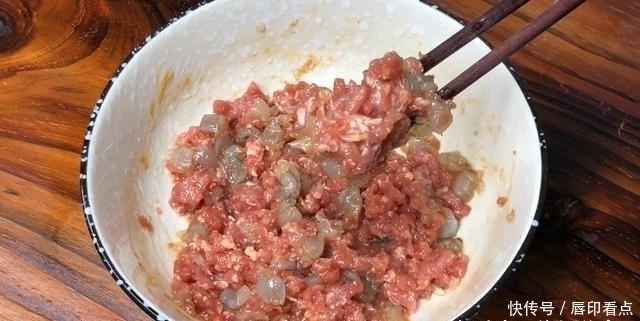 早餐如此做,比馒头包子都简单,不用发酵不用等,出锅3碗不够吃