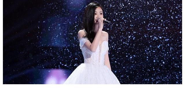 中国好声音：同唱一首粤语歌，贺三首位淘汰，伍珂玥问鼎冠军