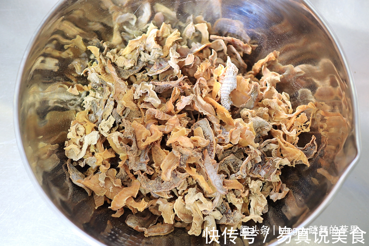 家有干笋干货别发愁,苹果姐蒸大包子这招真赞,浓香暄软口感好