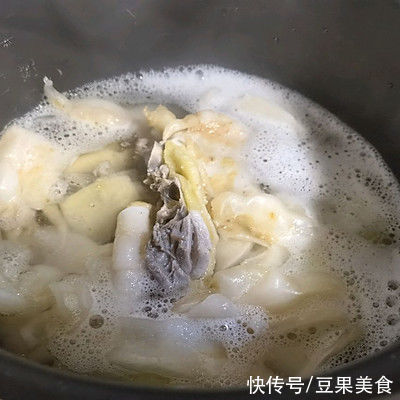 汤食|金汤鲜鲍花胶鸡?年夜菜这样做，隔壁小孩都馋哭了