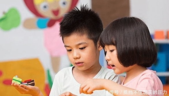 父母|孩子很多时候，会做得很好，只需小小地鼓励一下就行