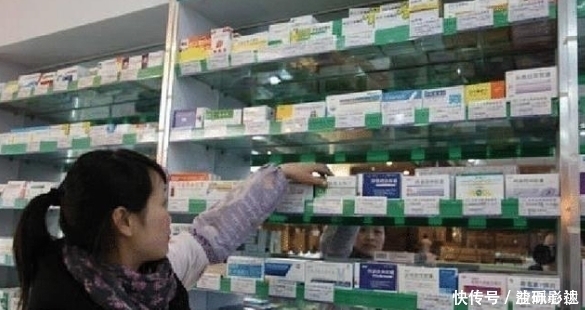 药店最不起眼的一款“精华液”,美白抗衰去皱纹,网友堪称平价兰蔻