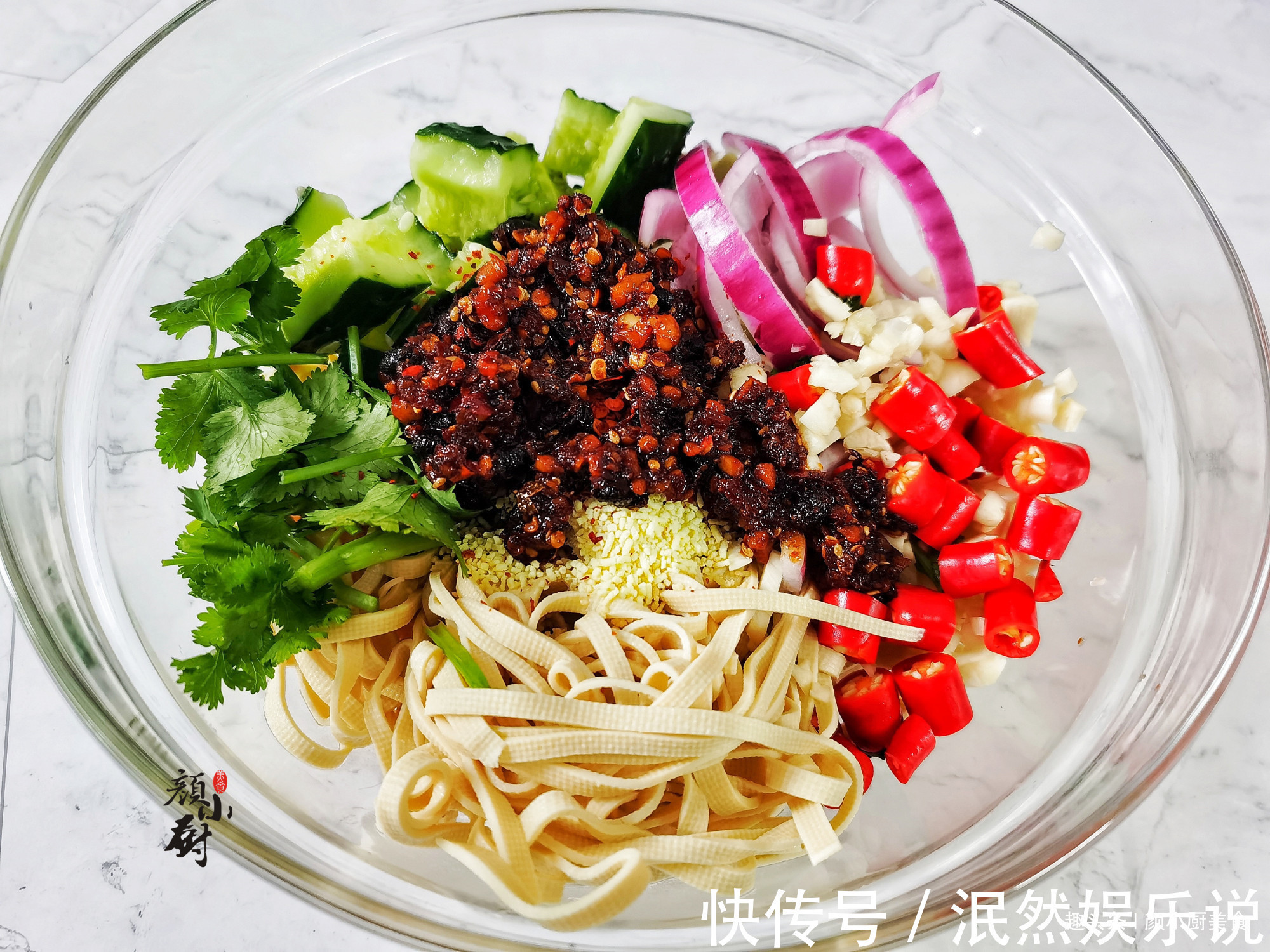 小米辣|黄瓜和它才是天生一对，女儿三天两头就吃1次，不放肉比肉还香