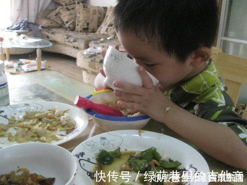 儿童|儿童标准身高体重表来了,快自查娃是否达标,偏低矮小要及时补救