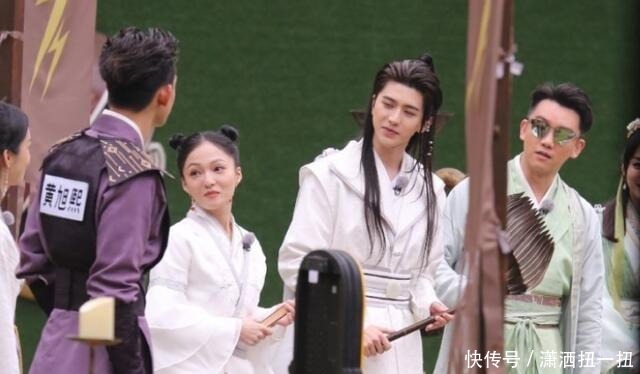 跑男CP分组,杨颖张彬彬一组,黄旭熙周也一组,蔡徐坤小组养眼