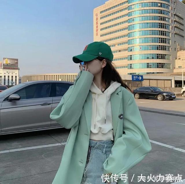 卫衣|卫衣这么穿,真的显胖又显矮