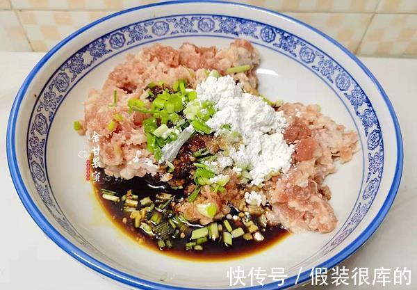 包子|分享早餐面食，馅料鲜嫩多汁，蒸一蒸味美不上火，出锅抢着吃