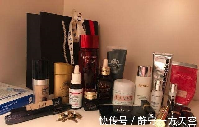 大牌|朋友30多岁了,脸上连皱纹都没有,她到底用的什么大牌护肤品!