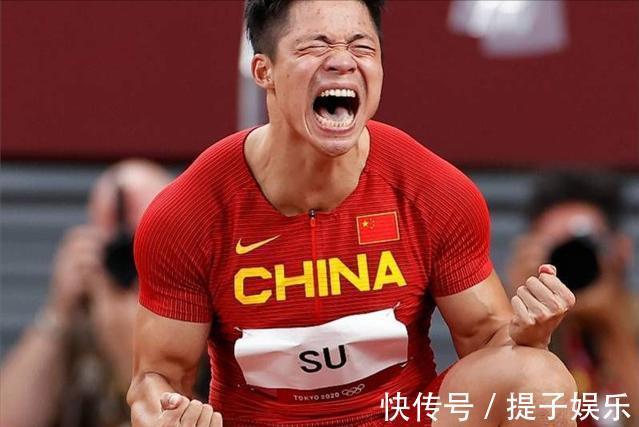 苏东坡|“亚洲飞人”苏炳添：打破纪录后回老家祭祖，意外被扒另一身份