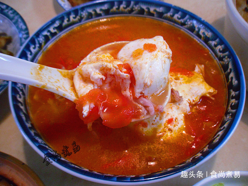 老妈做的五菜一汤,很家常接地气,吃的舒坦,在外花钱也买不到