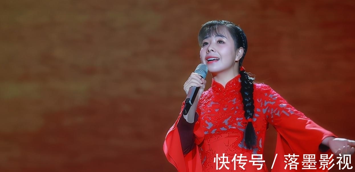 36岁的王二妮:星光大道走红的草根,她才是最淳朴的那一个