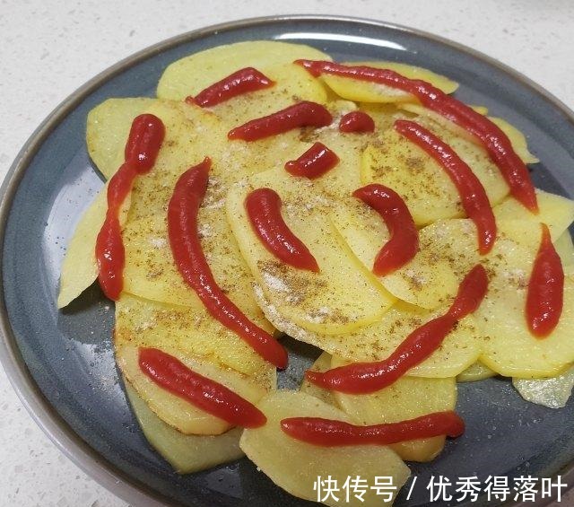 番茄酱土豆片|番茄酱土豆片，简单美味，香，孩子的最爱！