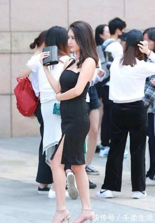 高级感|轻熟韵味小姐姐,穿无袖中款连衣裙,尽显女性身材的高级感