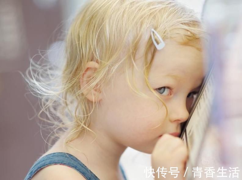孩子|这4类父母往往养出的孩子很懦弱,以后在社会上很容易被欺负