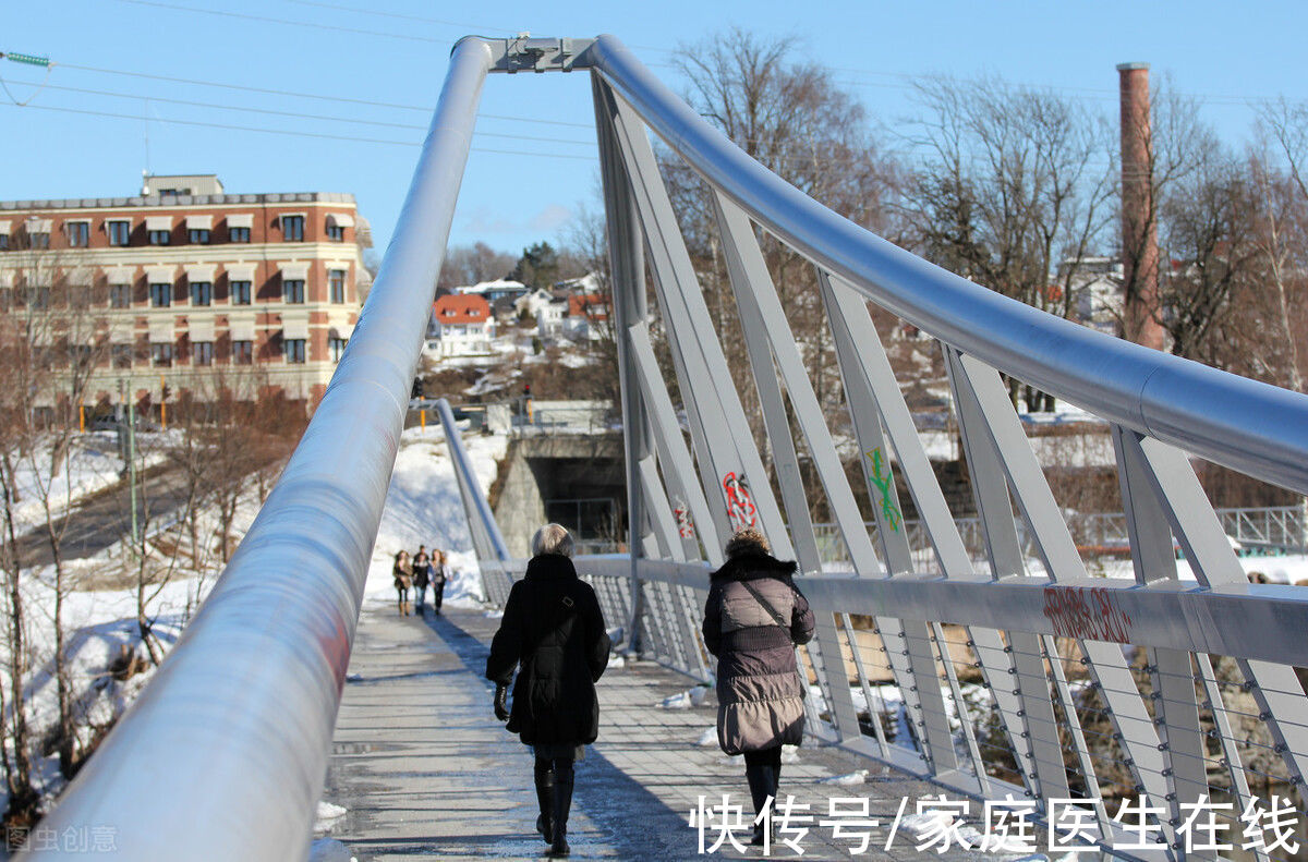 降低|每日10000步养生？新研究：不用，7000步就够，走多了效果不增加