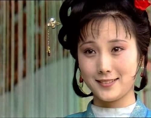 邢夫人@红楼梦:为什么鸳鸯宁死不肯嫁给贾赦做妾?不只是嫌他老