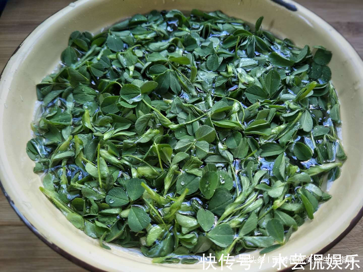 水淀粉|这汤多给孩子喝,帮助发育,眼睛亮,比鱼汤营养,提神补脑不犯困