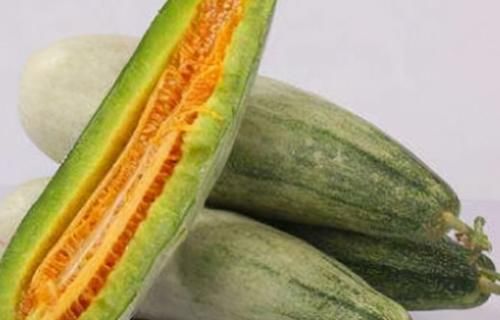 夏日|夏日35度太阳女性不想显老，多吃3种食物，延缓衰老，排毒养颜