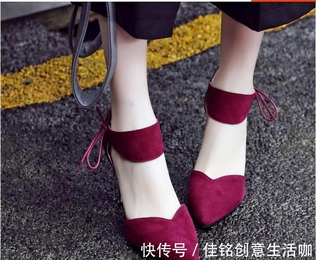 脚型 百搭一字扣带高跟鞋,尖头细跟完美修饰脚型,显瘦显高谁穿谁美丽!