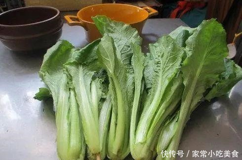 蔬菜|4种菜根不要扔 丢进花盆浇点水 半月又能长出一盆新蔬菜!