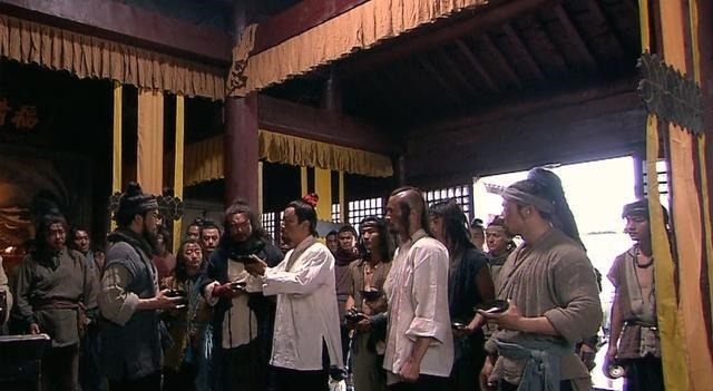  走路|宋江的走路姿势，暴露了他的野心，难怪公孙胜会离开，晁盖会失败