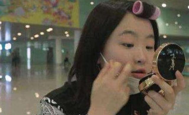 女孩因《变形记》得了公主病,回村闹着要找“富爸爸”,让人唏嘘