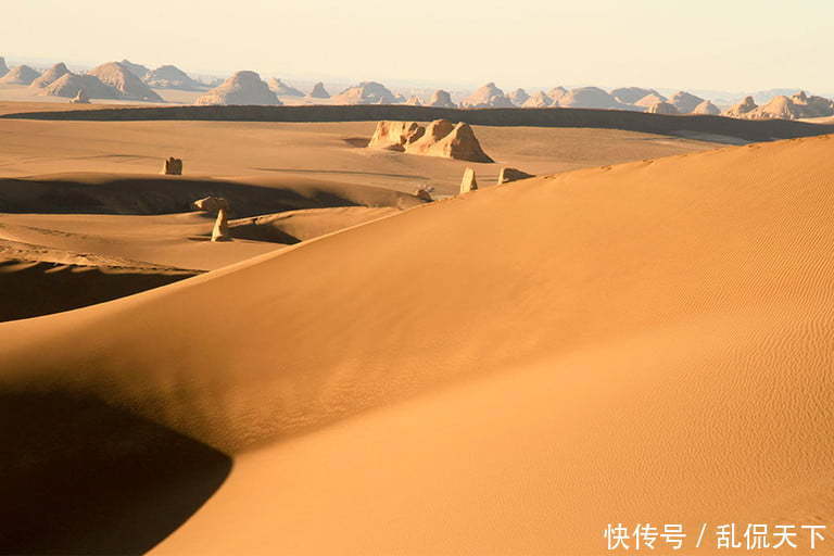 火焰山 地球上最热的10个地方,最热的地表温度能达到94度