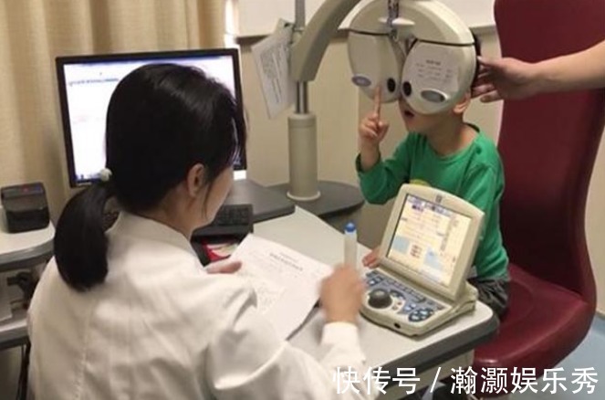 男娃|4岁男娃近视600度,妈妈却说从不玩手机看电视,医生怒斥其无知