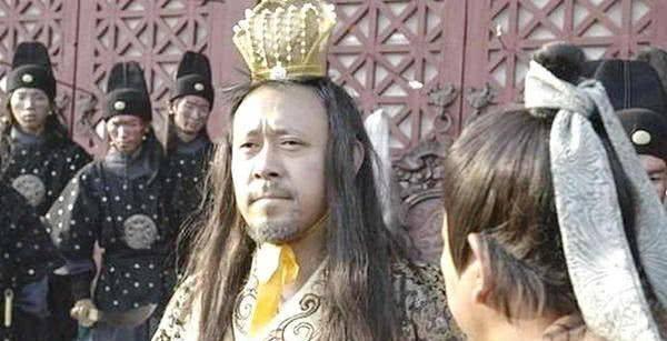 石敬瑭|将军和大臣吵架，皇帝好心劝架，却越闹越大，龙颜大怒夷其族！