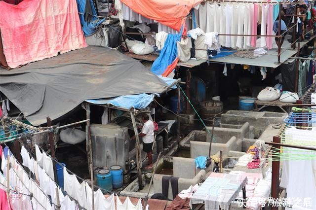 孟买独特的景点，130年前的洗衣场，感受千人洗衣的场面