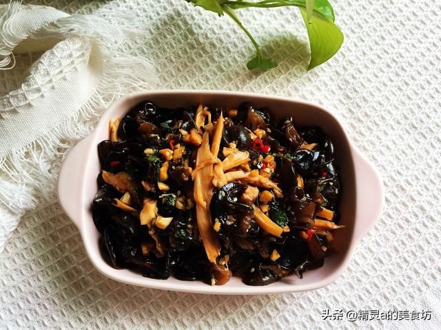 吃肉|“苦夏”时节，这道菜不要错过，酸辣鲜香，简单一拌比吃肉香多了