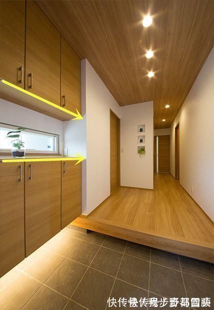 玄关处|日本的玄关设计太值得学习了，下沉5公分，柜子一半悬空一半落地