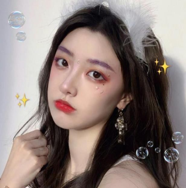 身高还未正式发育的女生，身上才具备的“3特征”，早晚冲刺175cm