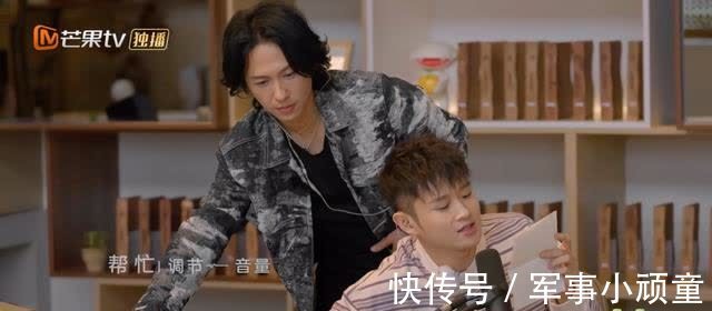 張淇在《朋友請聽好》第二季重回“主播”臺,流程嫻熟