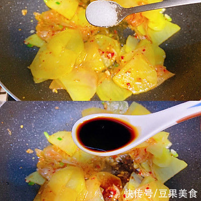 让人闻香止步的#一学就会快手菜#辣白菜炒土豆片