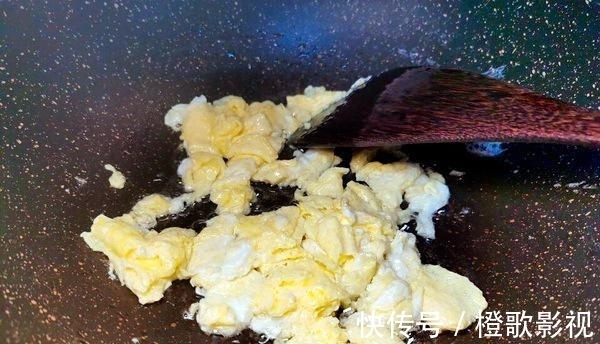 藕养人,西红柿炒蛋养藕又能做出什么好味道呢?