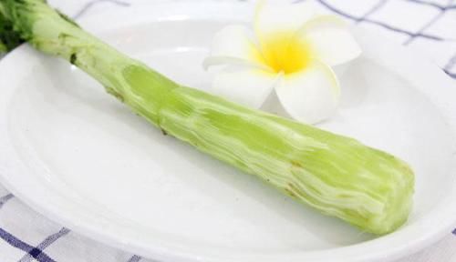 当中含|高尿酸能吃出来,也能吃回去,多吃它们,尿酸悄悄往下降