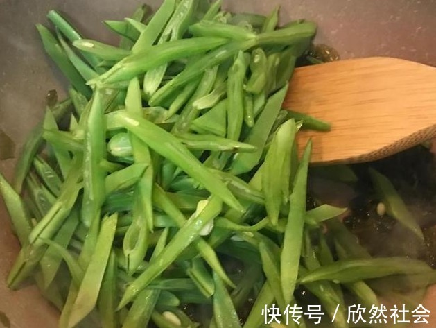 食用价值|这菜每吃一斤，相当于8杯牛奶，15个鸡蛋，可惜知道的人不多
