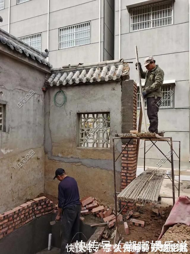 门斗|旧房改造丨农村老房大改造,瞬间变成小别墅,你给打几分