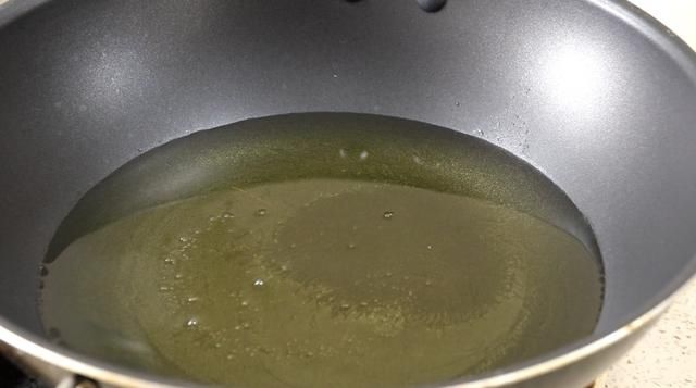 冬季，遇到这芋头别手软，教你最好吃的做法，外酥里嫩