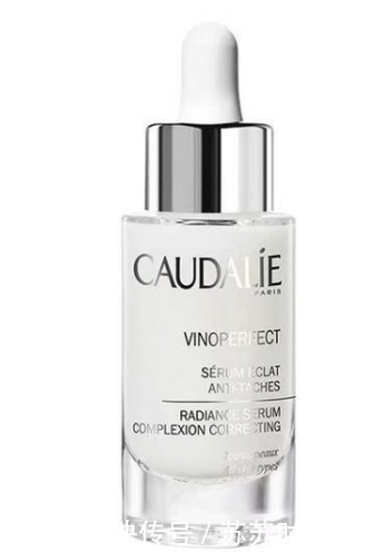 富勒烯|40岁淡斑护肤品排行榜,适合熟龄肌女生的美白淡斑精华