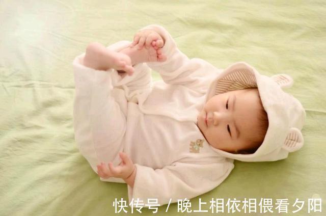 宝宝|孩子3岁前经常做这个动作,大脑发育又快又好,父母别再阻止了
