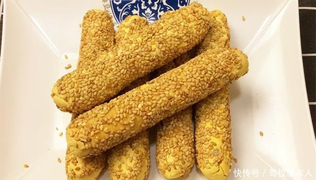 做成|一碗糯米粉,一个南瓜,简单做成小零食,外酥里软,越嚼越香